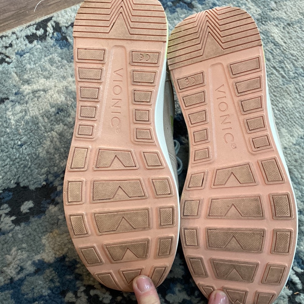 Vionic sneakers - Picture 11 of 14